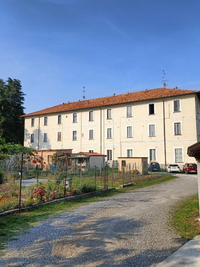 Grazioso Monolocale Con Soppalco Al Collegio -Come A Casa Locazioni Turistiche- Apartment Trezzo sull'Adda Exterior photo